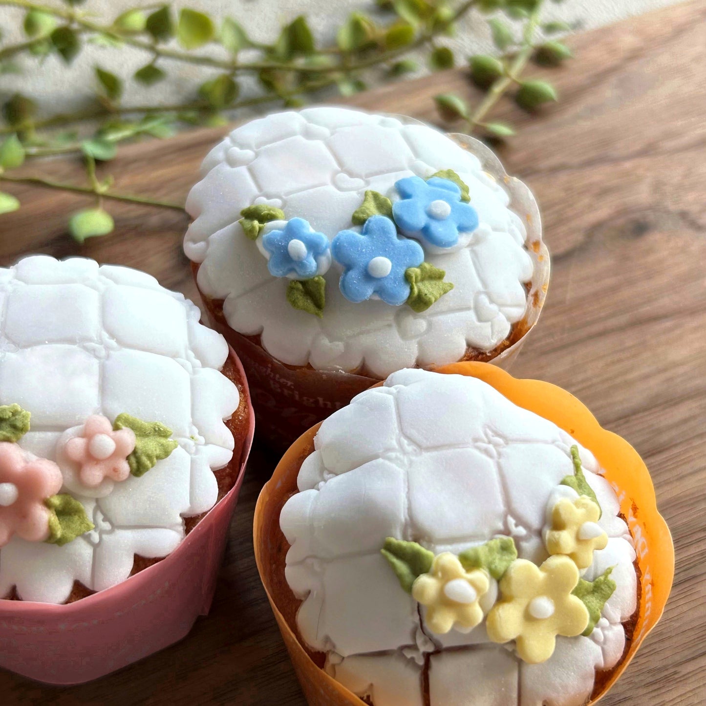 焼き菓子「花束のようなカップケーキ『2つセット』」