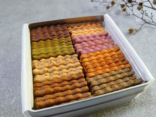 クッキー缶「クリスピーコレクション薄絹」